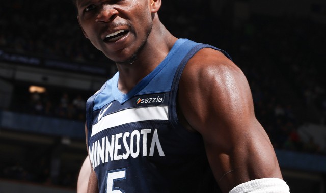 ?森林狼总裁谈爱德华兹：他会成为历史最伟大的球员之一