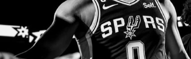 完美体育官网-CP3继续！波波亲自劝说约翰逊为保罗让出3号