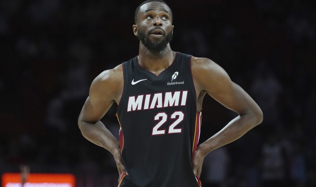 完美体育官方网站-维金斯交易谈判陷入停滞：热火高报价遇阻，湖人拒付首轮签