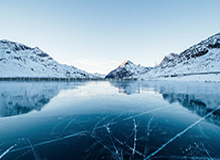 完美体育-侯森神勇两连扑封堵侯永必进球，旧将反戈一击失良机